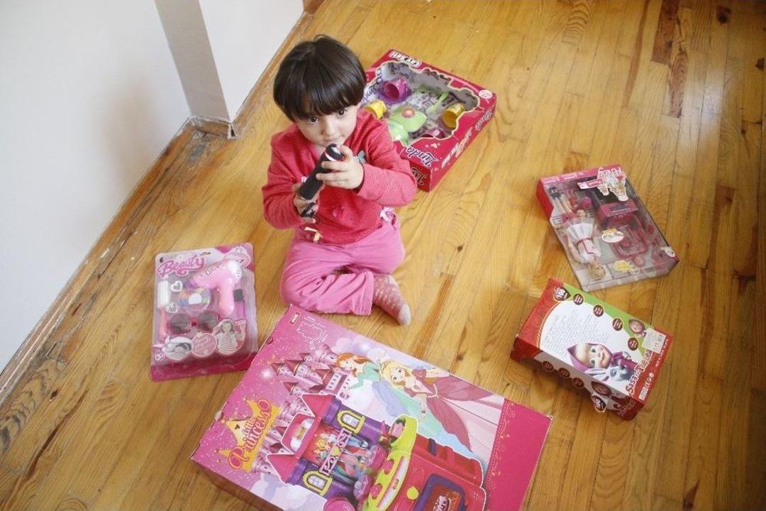 K&uuml;&ccedil;&uuml;k &Ouml;zge&rsquo;ye Şırnaklı Komandolardan Anlamlı Hediye