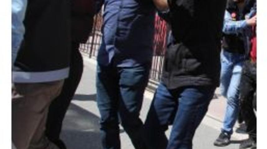 Uyuşturucu Ve Silah Operasyonu: 4 G&ouml;zaltı