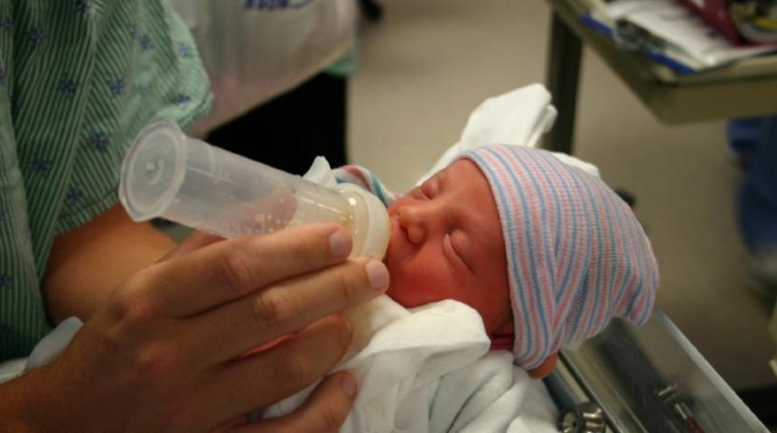 Premat&uuml;re bebeklerde beslenme