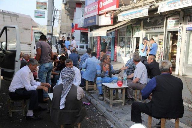 Cizre Belediyesi Kaldırım İşgaline Karşı Harekete Geçti