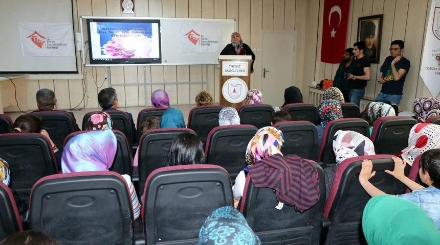 Yozgat&rsquo;ta Anneler G&uuml;n&uuml; Kutlandı