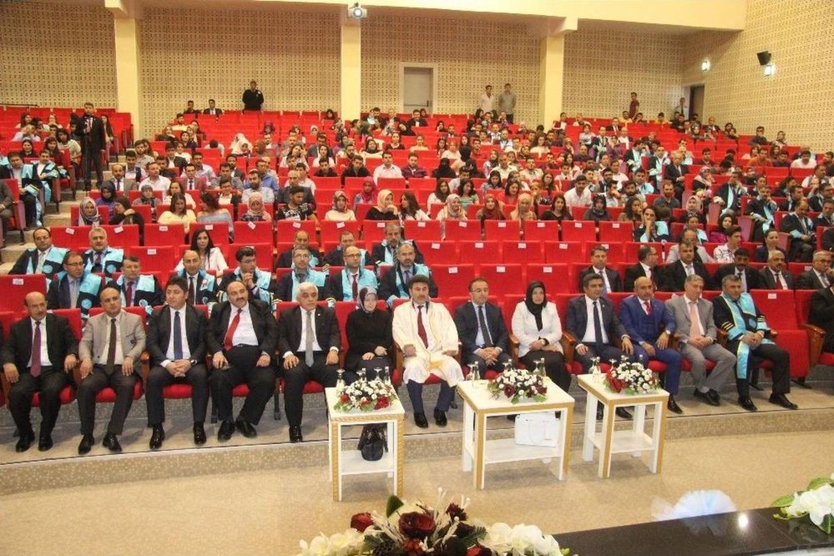 7 Aralık &Uuml;niversitesinden 2 Bin 838 Kişi Mezun Oldu