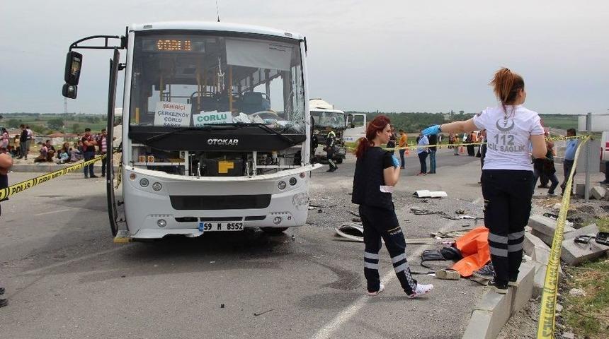 Tekirdağ&rsquo;da Minib&uuml;s İle Kamyon &Ccedil;arpıştı: 2 &Ouml;l&uuml; 17 Yaralı