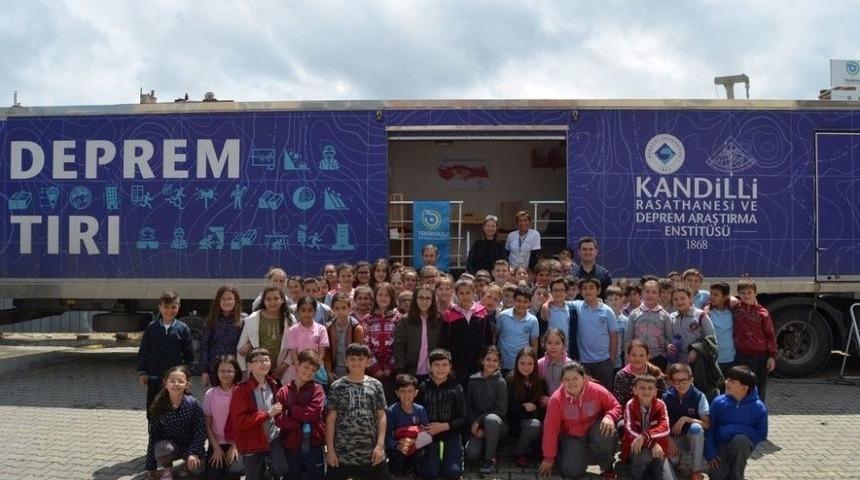 Deprem Sim&uuml;lasyon Tırı Eğitimleri Tamamladı