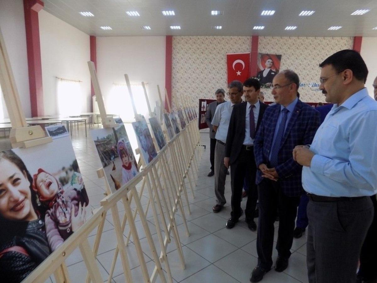 G&ouml;me&ccedil;&rsquo;de Fotoğraf Sergisi A&ccedil;ıldı