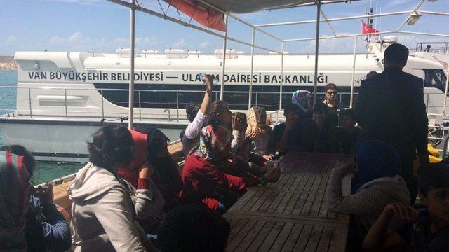 Van B&uuml;y&uuml;kşehir Belediyesi Engellileri Sevindirdi 1