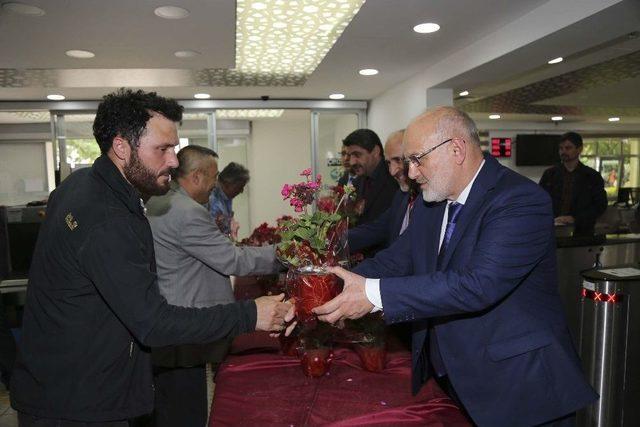 Beykoz Belediyesi Sağlık İşleri M&uuml;d&uuml;rl&uuml;ğ&uuml;&rsquo;nden Annelere Jest 3