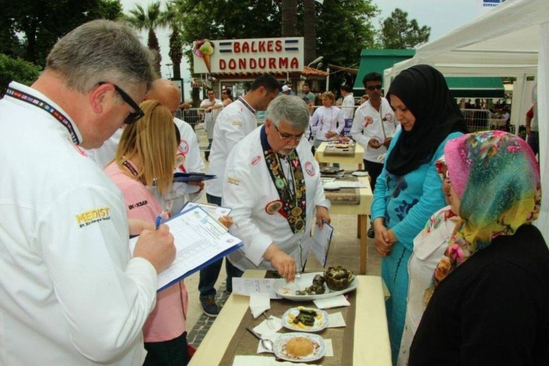 Edremit&rsquo;te 3. Kazdağları Yemek Yarışması Başladı
