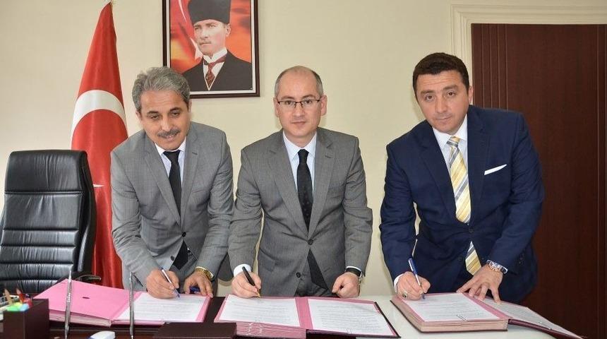 &Ccedil;anakkale Gezileri İ&ccedil;in İmzalar Atıldı