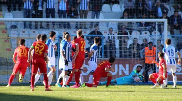 B.b. Erzurumspor: 1 - Amedspor: 0