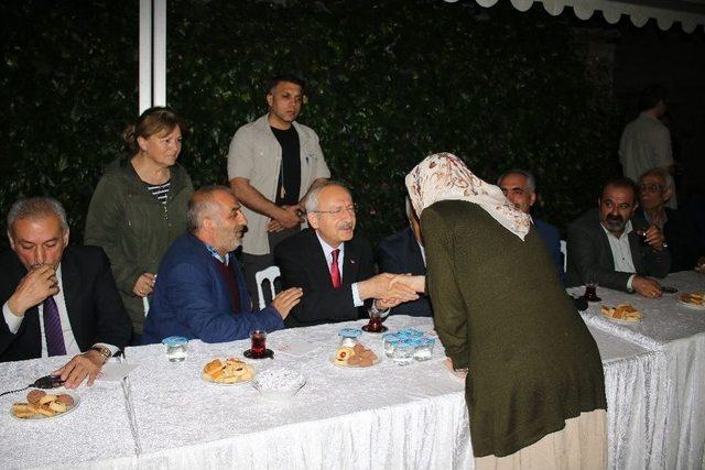 Kılı&ccedil;daroğlu, Bursa&rsquo;da Taziye Ziyaretinde Bulundu 2