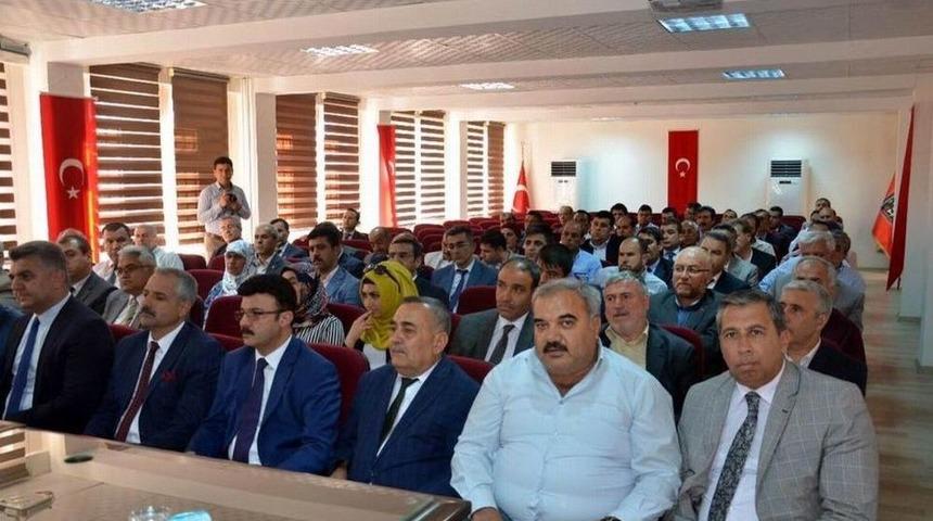 Vali &Ccedil;ataklı, Okul Aile Birliği Başkanlarıyla Toplantı Yaptı