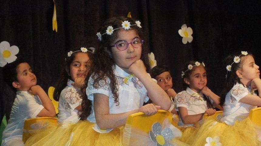 Anaokulunun Yılsonu G&ouml;sterisi B&uuml;y&uuml;k Beğeni Topladı