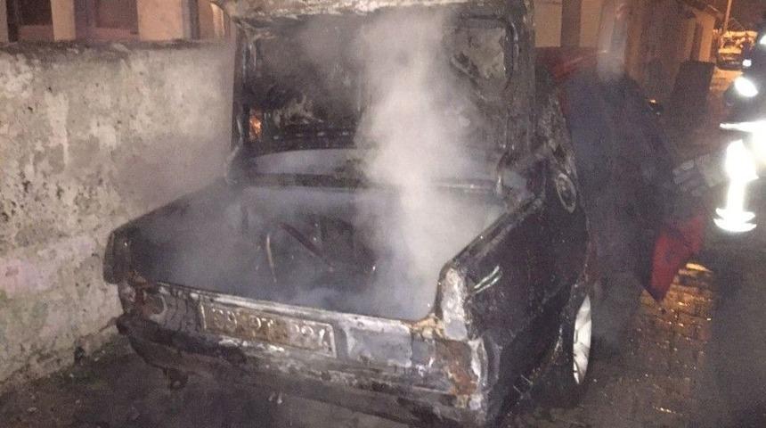 Yanan Otomobil Hurdaya D&ouml;nd&uuml;