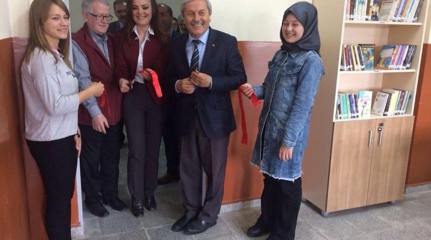 Hayırsever Vatandaş 109&rsquo;uncu K&uuml;t&uuml;phanesini A&ccedil;tı