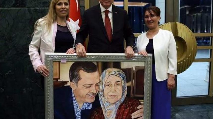 Sanat&ccedil;ı Tanış: Aşkımı &Ccedil;ocuklarım Ve Sanatımla Yaşıyorum