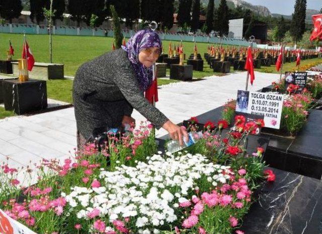 Soma'da Acının Yıl Dönümünde, Yürekler Birleşti