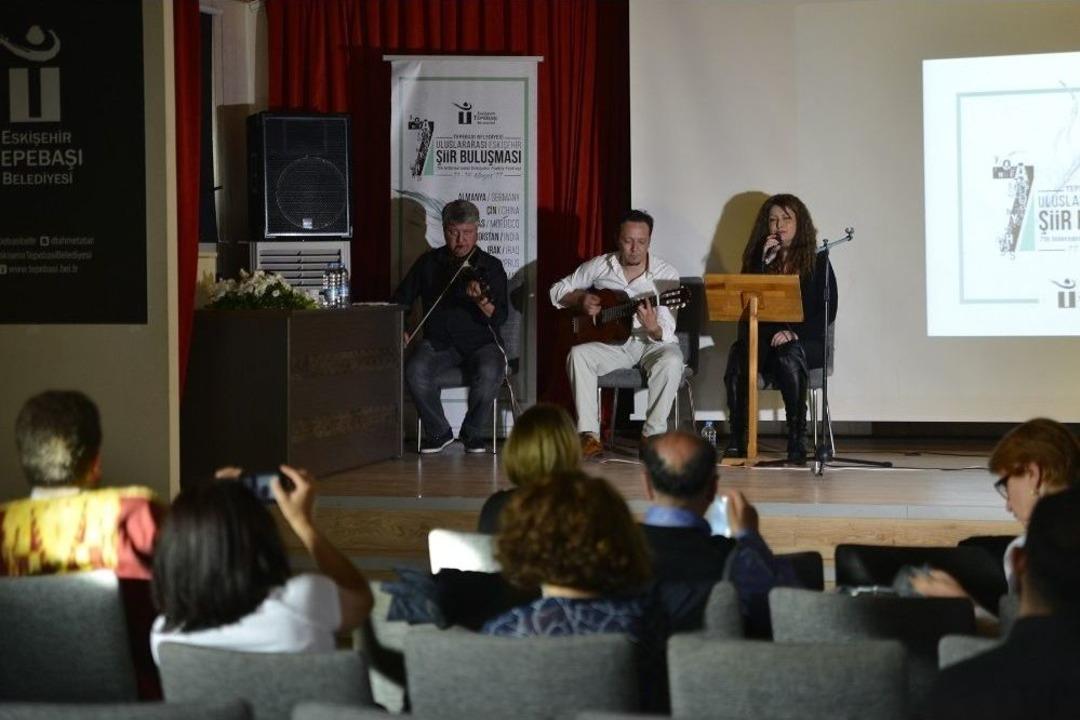 7. Uluslararası Şiir Buluşması&rsquo;nda Dizelere Yolculuk Devam Ediyor