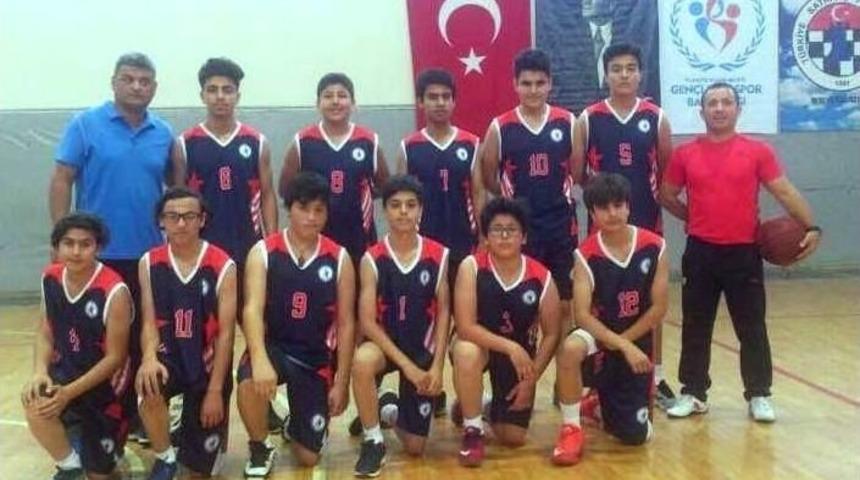 Kozan&rsquo;da Yıldızlar Basketbol Turnuvası