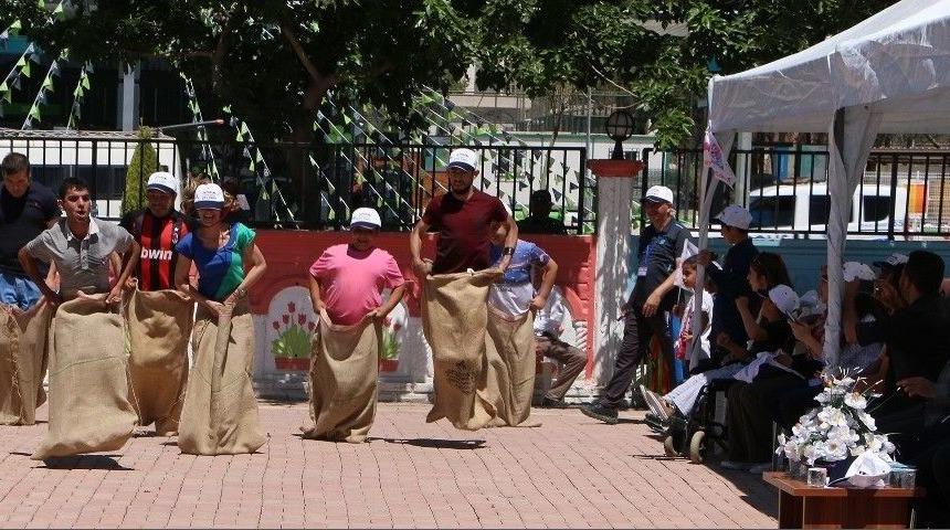 Engelliler Hem Eğlendi Hemde Yarıştılar