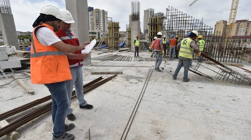 Başkan G&ouml;k&ccedil;ek, Eryaman&rsquo;daki Stat İnşaatını Denetledi