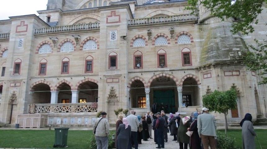 Halitpaşa Camii Cemaati Edirne&rsquo;yi Gezdi