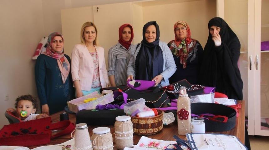 Sema &Ccedil;ift&ccedil;i Anneler G&uuml;n&uuml;n&uuml; Kutladı