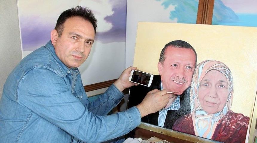 Cumhurbaşkanı İle Annesinin O Fotoğrafını Resmetti