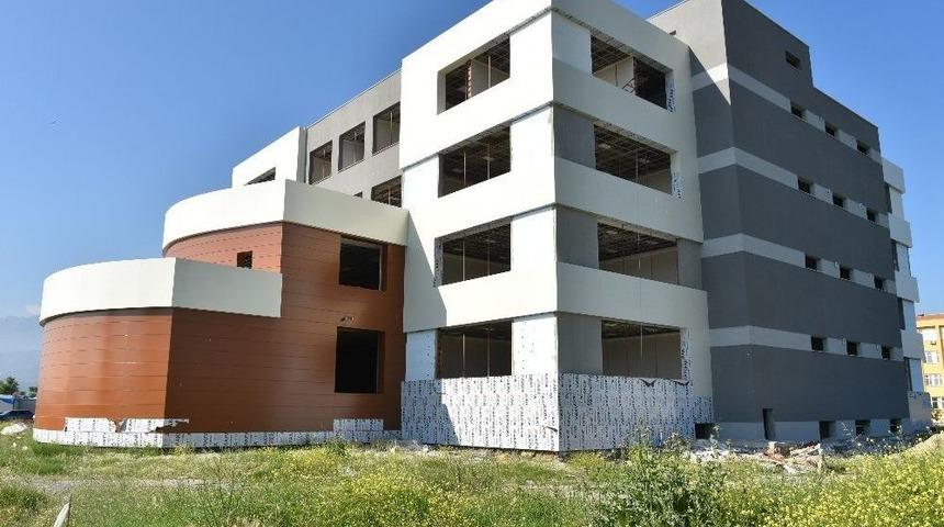 Salihli&rsquo;nin Fak&uuml;lte Binasında Sona Gelindi