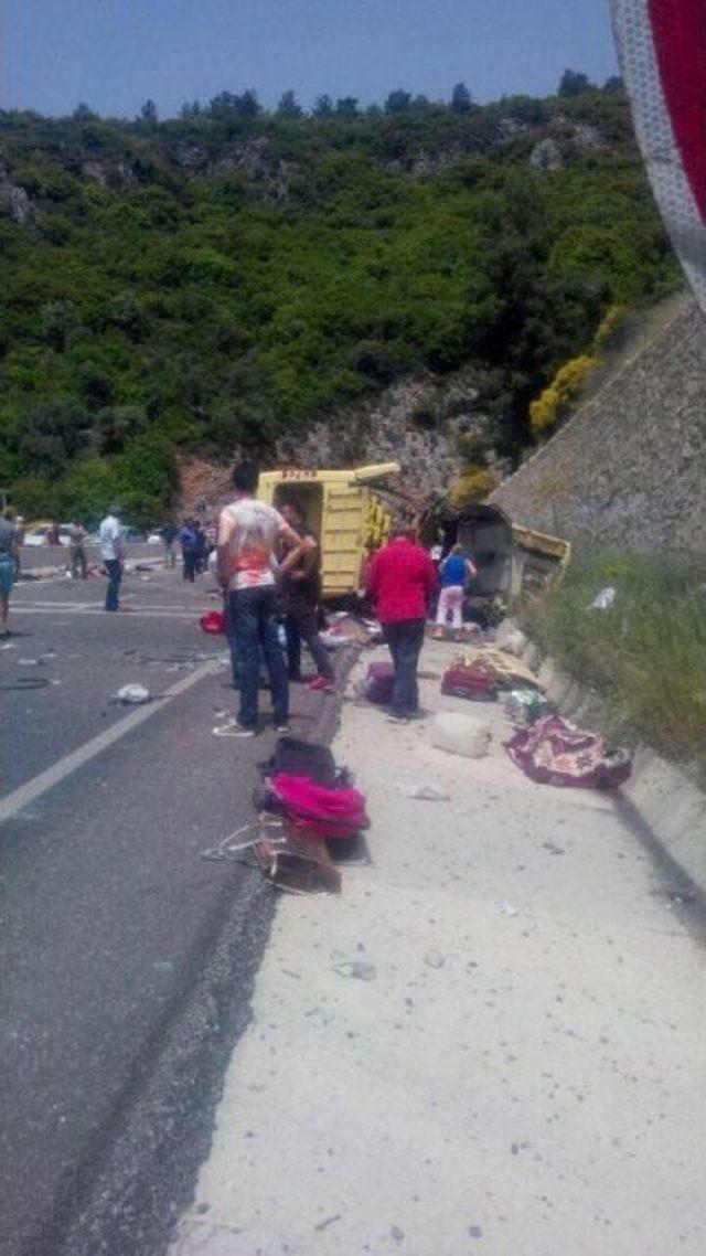 Bus Crash Kills At Least 20 In Southwest Turkey