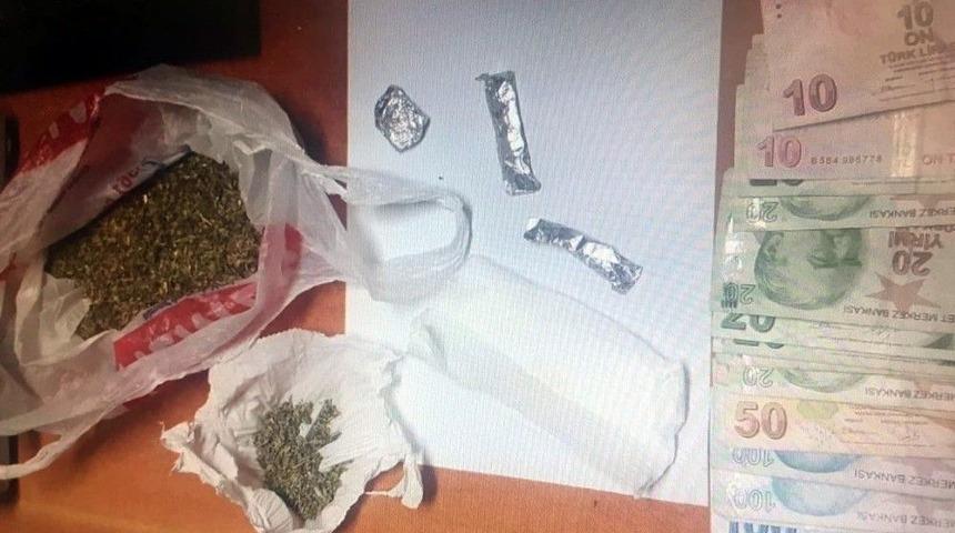 Bursa&rsquo;da Uyuşturucu Operasyonu: 8 G&ouml;zaltı