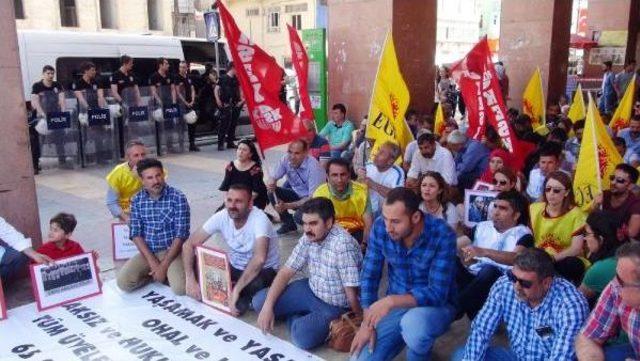 Şanlıurfa'da Kesk Üyeleri Oturma Eylemi Yaptı