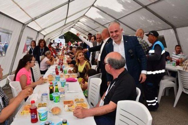 T&uuml;rk Kızılayı ndan 20 Milyon Insana Yardım Seferberliği 3