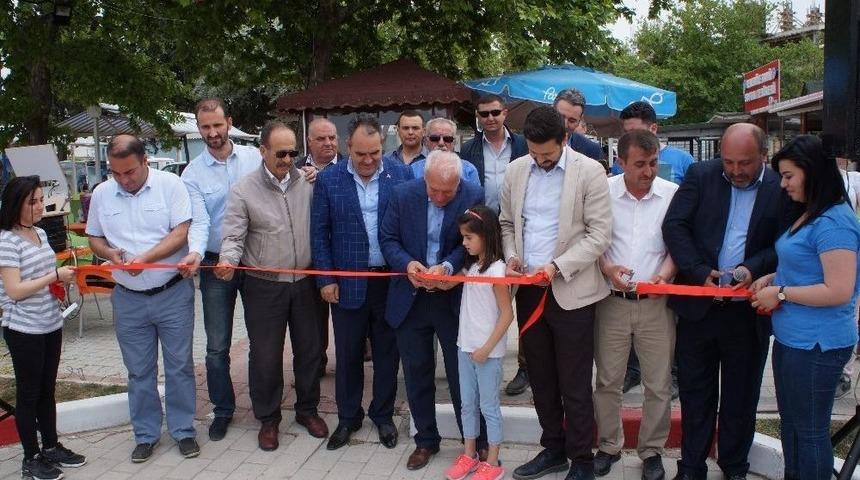 Lapseki&rsquo;de Y&ouml;resel Lezzet Standı Kuruldu