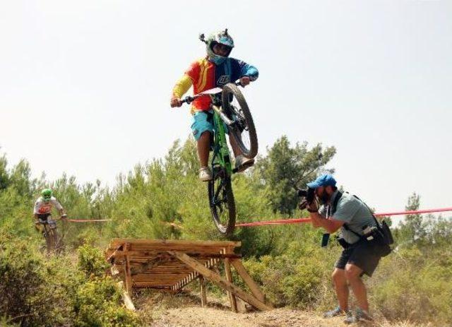 Down-Olympos Bisiklet Yarışı Başladı 3