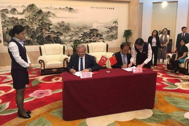 Antalya Valisi’nden Çin’e Büyük Davet 1