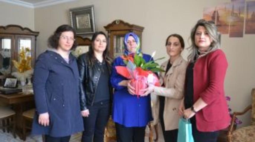 Şehit Ailelerine Anlamlı Ziyaret