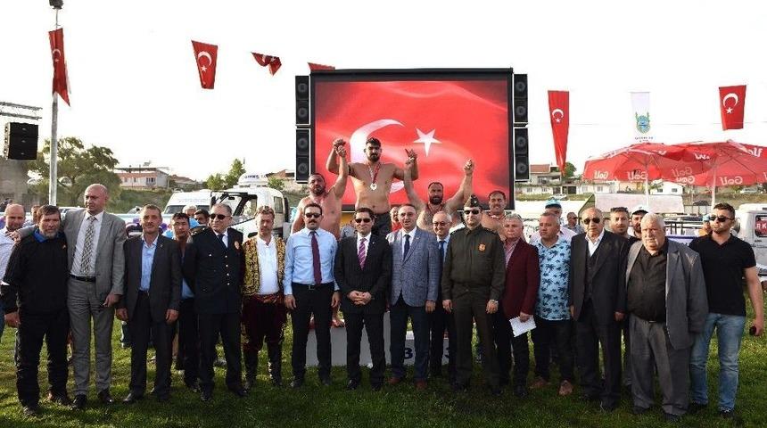 Yalıntaş&rsquo;ın Başpehlivanı Ko&ccedil;