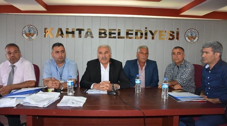 Kahta&rsquo;da Marangoz Ve Mobilyacılar Sandığa Gitti