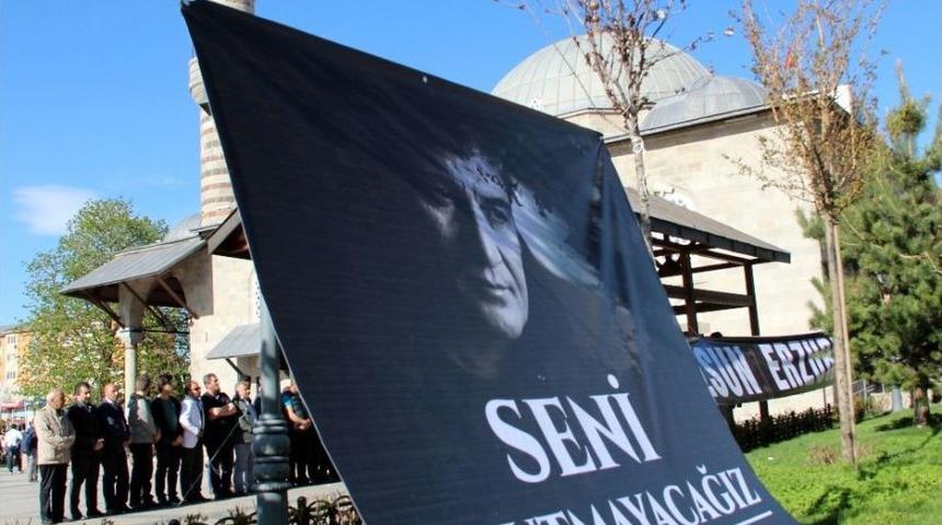 Erzurumlu Hemşehrileri İbrahim Erkal İ&ccedil;in Gıyabi Cenaze Namazı Kıldı