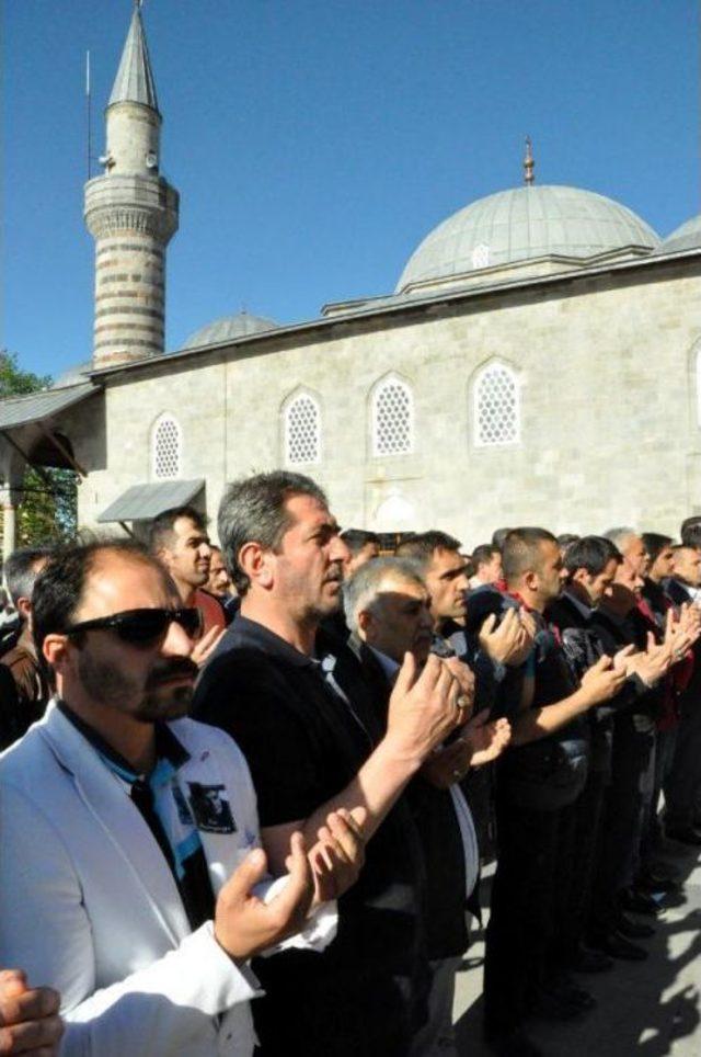 Erzurum da İbrahim Erkal I&ccedil;in Giyabı Cenaze Namazı 3