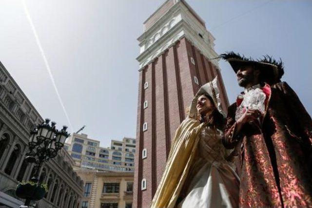 Venedik Alışveriş Karnavalı Birbirinden Eğlenceli Şovlarla Başladı 2