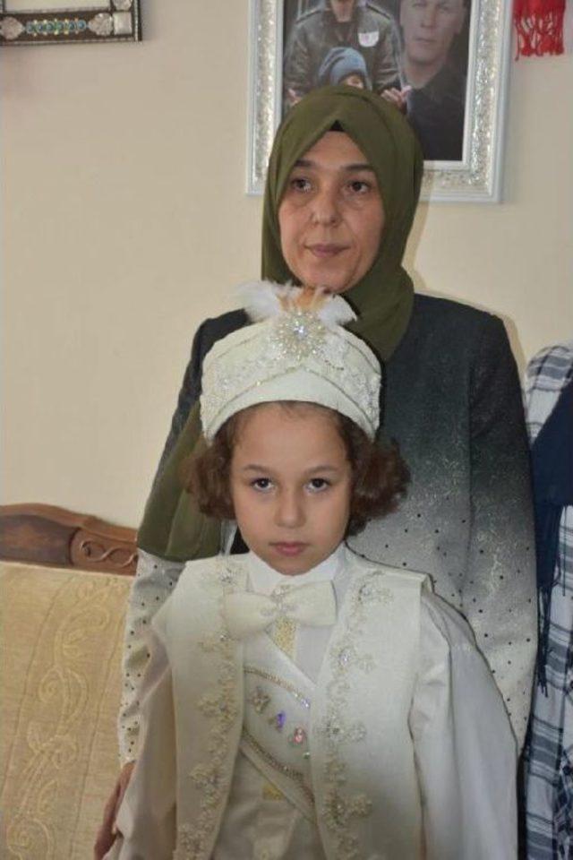 Şehit Oğlu Doğan Güneş in Mutluluğuna Türkiye Ortak Oldu 2