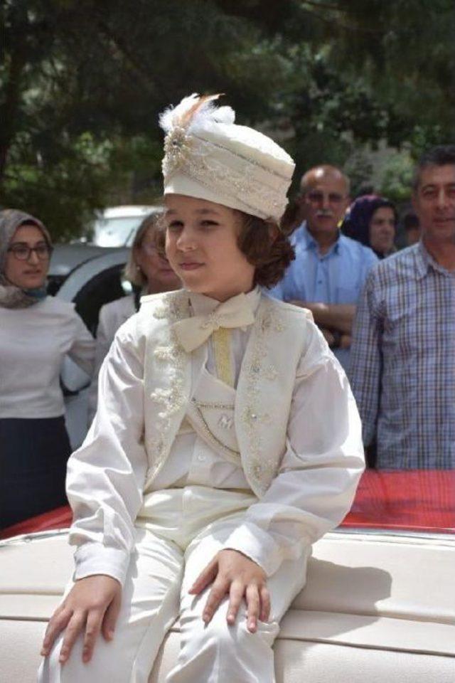 Şehit Oğlu Doğan Güneş in Mutluluğuna Türkiye Ortak Oldu 3