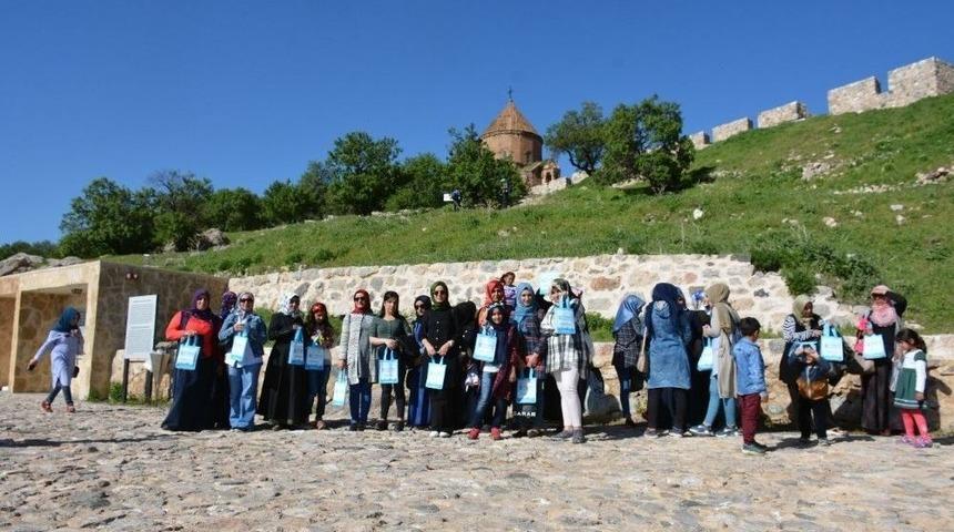 Tuşba Belediyesinden &Ouml;rnek Etkinlik