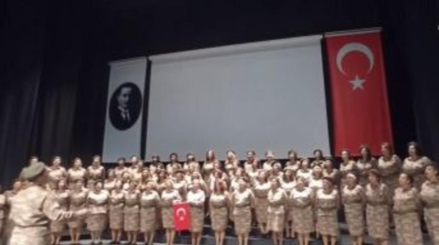 Nil&uuml;fer Kadın Korosu&rsquo;ndan Mehmet&ccedil;iğe Anneler G&uuml;n&uuml; Marşı