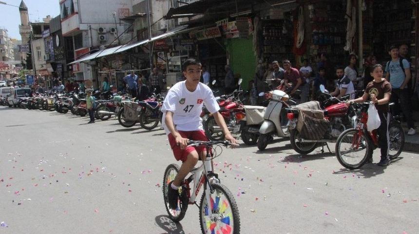 Gaza Basma Pedala Bas" Bisiklet Yarışı D&uuml;zenlendi