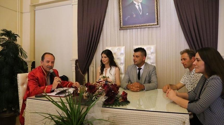 Tarihi Binada Son Nikah