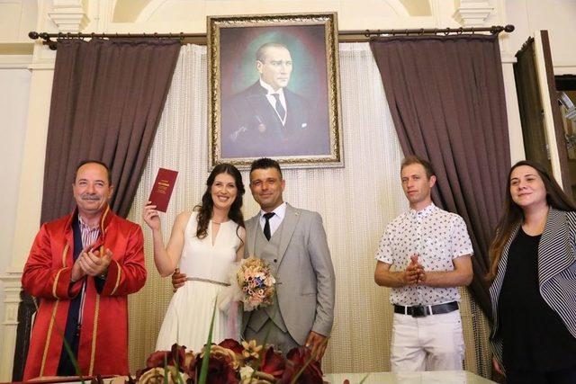 Tarihi Binada Son Nikah 1