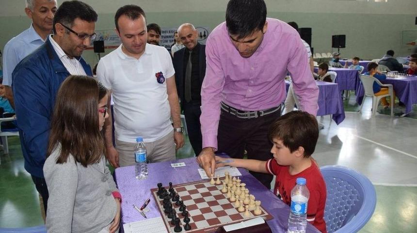 Tokat&rsquo;ta &Ouml;d&uuml;ll&uuml; Satran&ccedil; Turnuvası Başladı